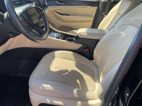 Certified 2021 Jeep Grand Cherokee L Limited w/ Luxury Tech Group II AWD/4WD image 18