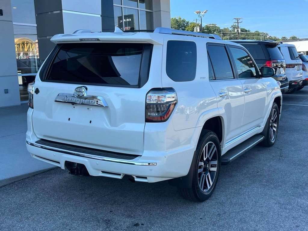 Used 2023 Toyota 4Runner Limited AWD/4WD image 3
