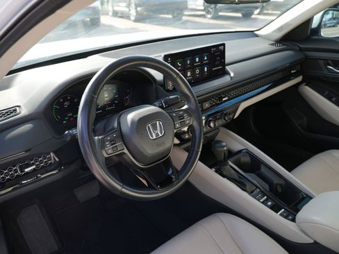 Used 2024 Honda Accord EX-L image 6