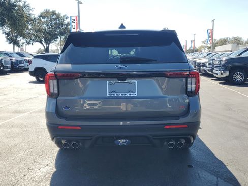 Certified 2025 Ford Explorer ST w/ Sun And Sound Package image 8