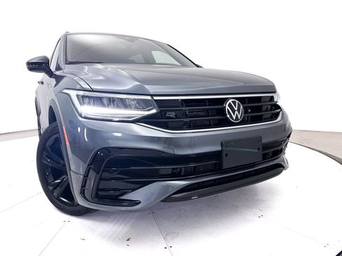 Used 2024 Volkswagen Tiguan SE R-Line AWD/4WD image 6