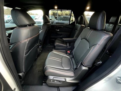 New 2025 Honda Pilot TrailSport image 14
