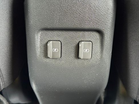 Used 2023 Nissan Kicks SV FWD image 27