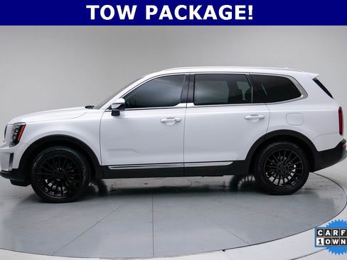 Used 2022 Kia Telluride EX w/ EX Premium Package image 2