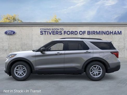 New 2026 Ford Explorer Active RWD image 4