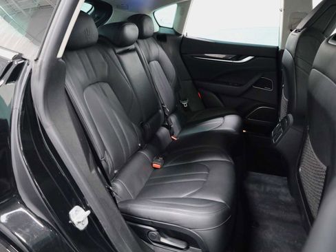 Used 2017 Maserati Levante S image 37