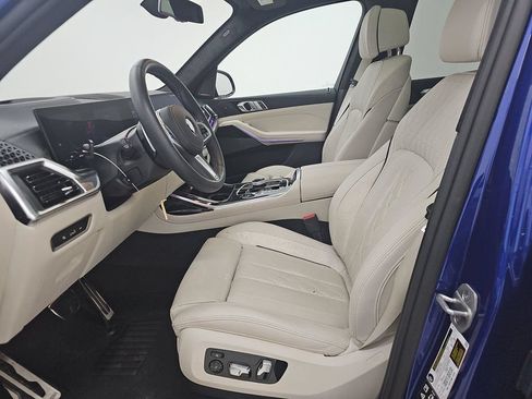 Used 2026 BMW X7 M60i AWD/4WD image 9
