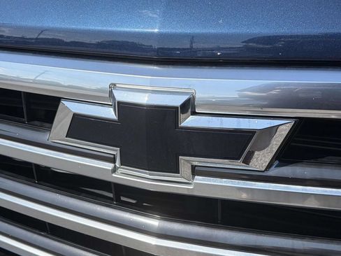 Used 2023 Chevrolet Silverado 1500 High Country w/ High Country Premium Package AWD/4WD image 8