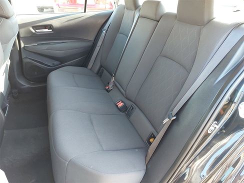 Used 2020 Toyota Corolla LE image 13