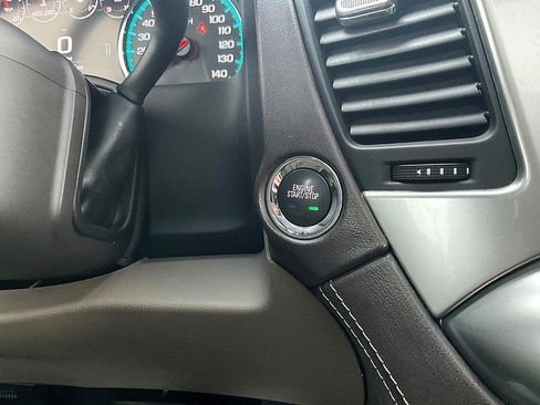 Used 2017 Chevrolet Suburban Premier image 20