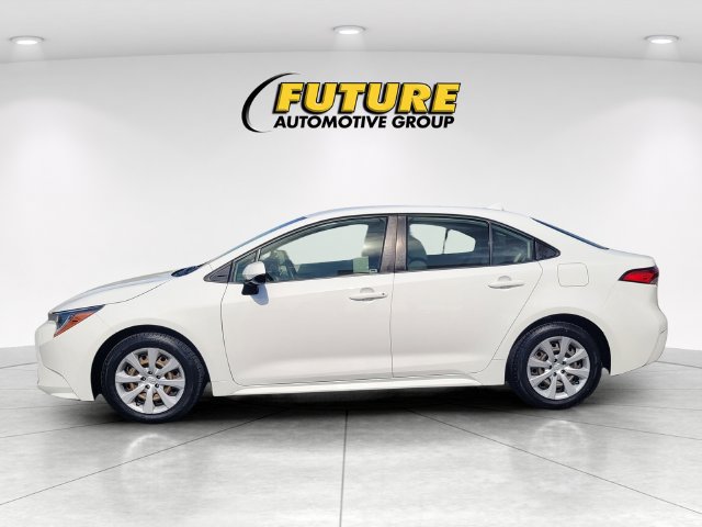 Used 2022 Toyota Corolla LE FWD image 6