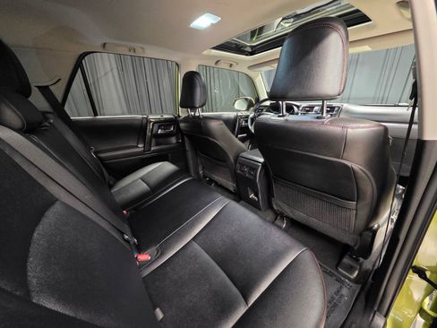 Used 2023 Toyota 4Runner TRD Off-Road Premium w/ Moonroof Package AWD/4WD image 39