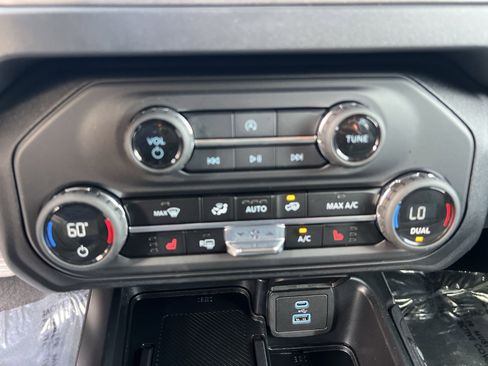 Certified 2025 Ford Bronco Big Bend AWD/4WD image 29