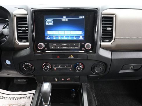 Used 2022 Nissan Frontier SV w/ Technology Package image 15