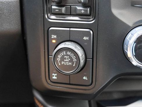 Used 2023 Ford F250 Platinum w/ Tremor Off-Road Package image 29