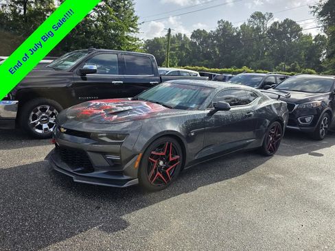 Used 2016 Chevrolet Camaro SS RWD image 4
