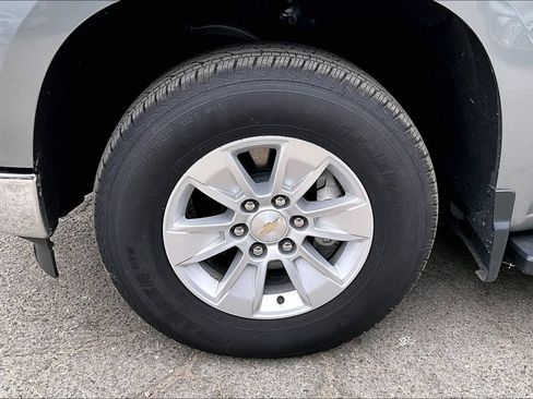 Used 2023 Chevrolet Silverado 1500 LT RWD image 8