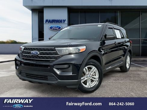 Used 2022 Ford Explorer XLT image 1