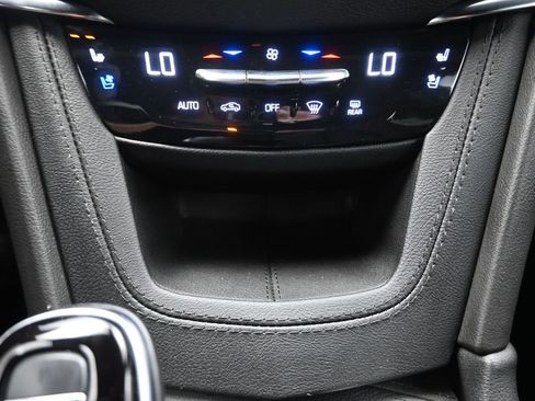Used 2024 Cadillac XT5 Premium Luxury FWD image 8
