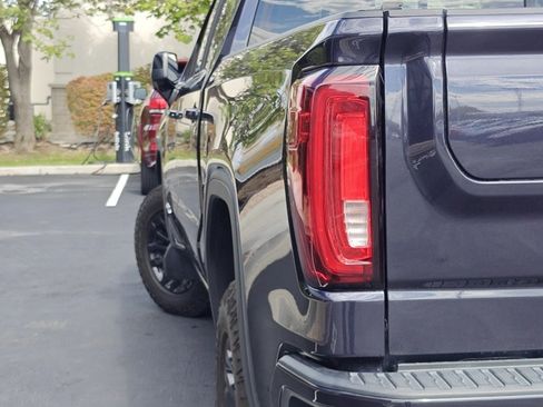 Used 2023 GMC Sierra 1500 AT4X image 38