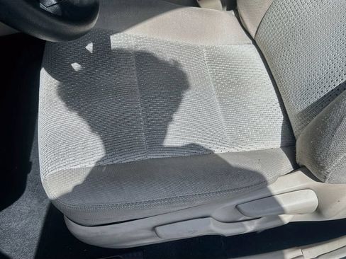 Used 2013 Toyota Camry FWD image 19