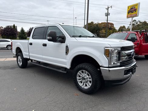 Used 2018 Ford F250 XLT w/ Snow Plow Prep Package image 3