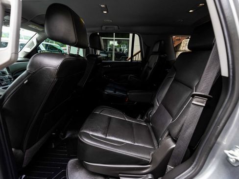 Used 2020 Chevrolet Tahoe LT w/ Luxury Package AWD/4WD image 23