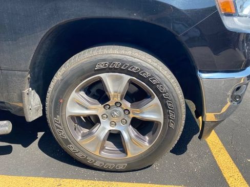Used 2023 RAM 1500 Laramie AWD/4WD image 5