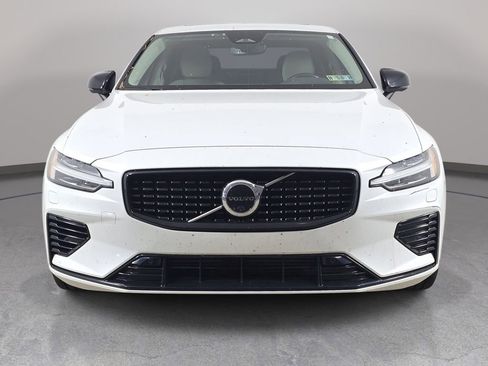 Used 2023 Volvo S60 T8 Plus w/ Climate Package AWD/4WD image 3