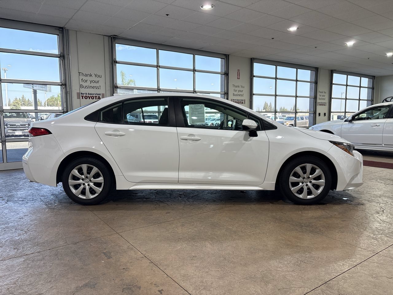 Certified 2024 Toyota Corolla LE FWD image 3