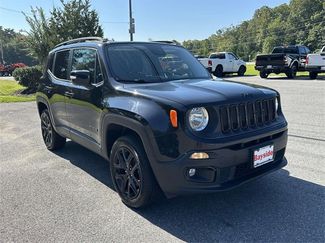Used 2016 Jeep Renegade Latitude image 1