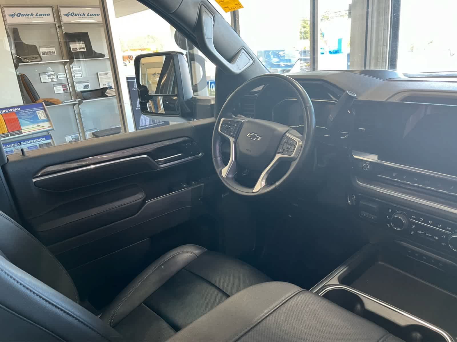 Used 2024 Chevrolet Silverado 2500 LTZ w/ LTZ Plus Package AWD/4WD image 11