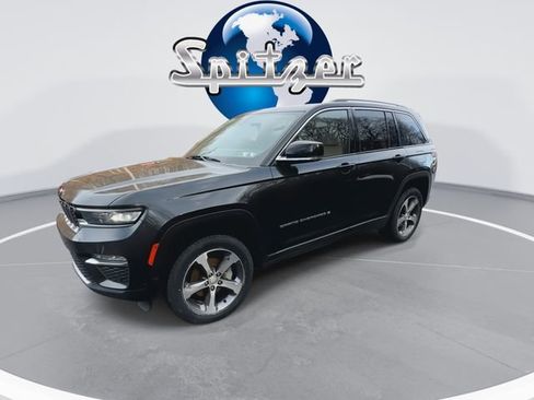 Used 2023 Jeep Grand Cherokee Limited w/ Luxury Tech Group II image 5