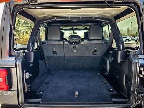 Certified 2021 Jeep Wrangler Unlimited Sahara image 28