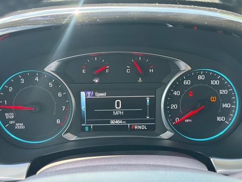 Used 2019 Chevrolet Traverse LT FWD image 23