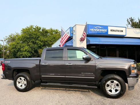 Used 2014 Chevrolet Silverado 1500 LTZ Z71 w/ LTZ Plus Package AWD/4WD image 11