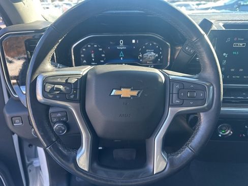 Used 2022 Chevrolet Silverado 1500 LT image 13
