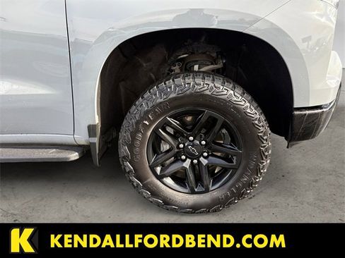 Used 2024 Chevrolet Silverado 1500 LT Trail Boss w/ Convenience Package II image 14