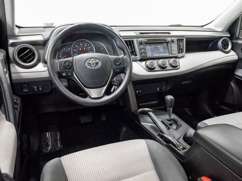 Used 2015 Toyota RAV4 LE w/ Four Season Floor Mat Package image 7