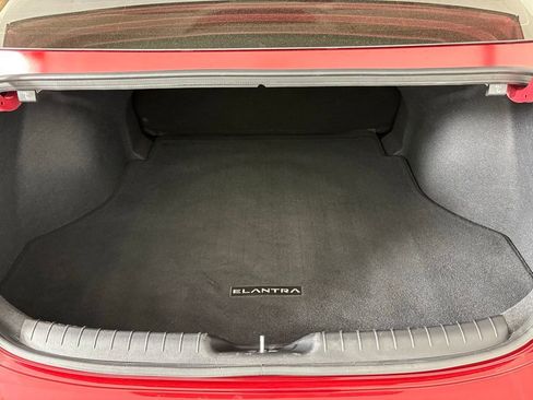 Used 2024 Hyundai Elantra Blue image 37