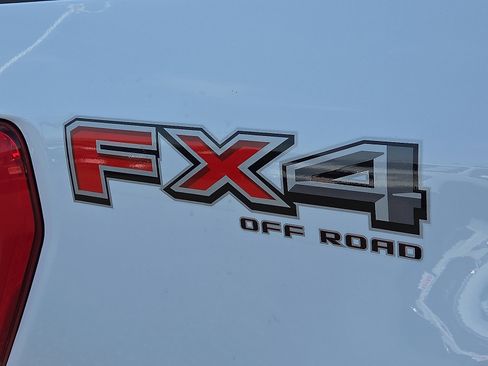 Used 2022 Ford F150 Lariat image 7