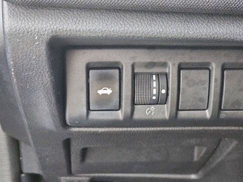 Used 2022 Subaru Legacy Premium image 24