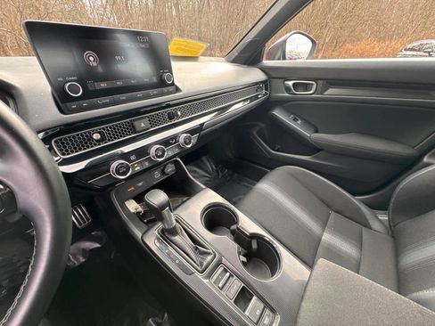 Used 2024 Honda Civic Sport image 25