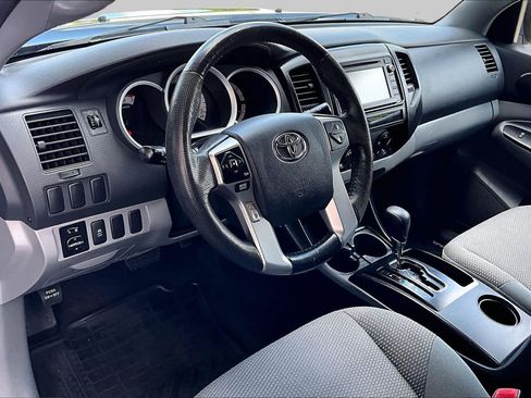 Used 2015 Toyota Tacoma 2WD Access Cab w/ Convenience Package image 17