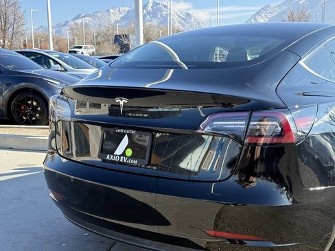 Used 2021 Tesla Model 3 Long Range image 32