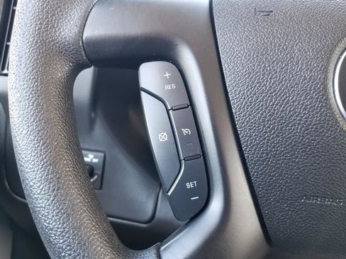 Used 2015 Chevrolet Express 2500 LS image 21