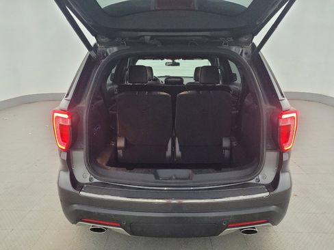 Used 2019 Ford Explorer Limited w/ Class III Trailer Tow Package AWD/4WD image 29