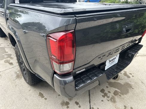 Used 2021 Toyota Tacoma SR5 w/ Technology Package AWD/4WD image 21