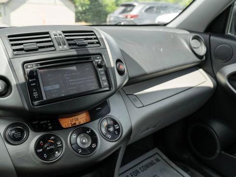 Used 2012 Toyota RAV4 Limited w/ Navigation Value Pkg AWD/4WD image 19