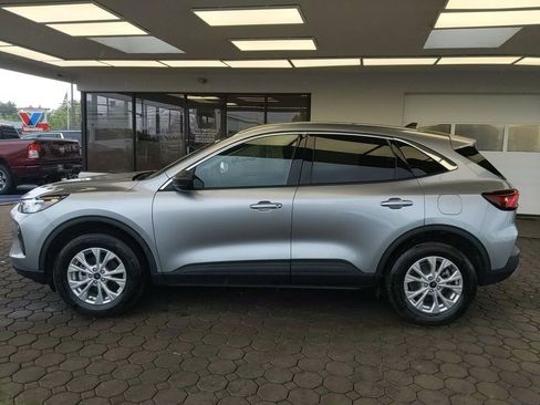 Certified 2024 Ford Escape Active AWD/4WD image 11